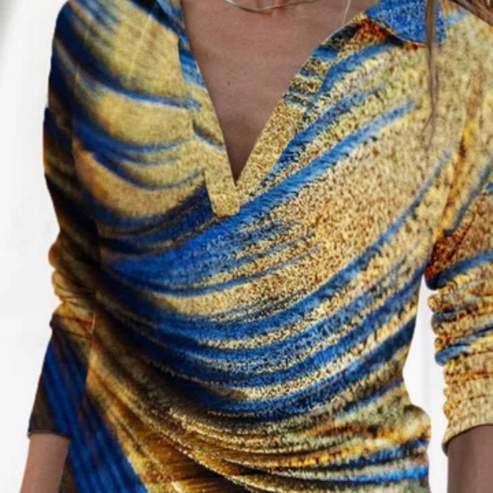 Adorable Blouse with long sleeves in pretty blues and golds in Size M - Picture 8 of 8
